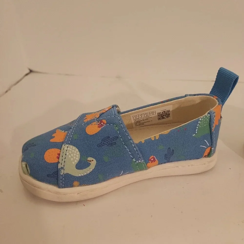 TOMS Dinoland Baby/Toddler Glow-In-The-Dark Alpargata Shoes in Size T6 Toddler